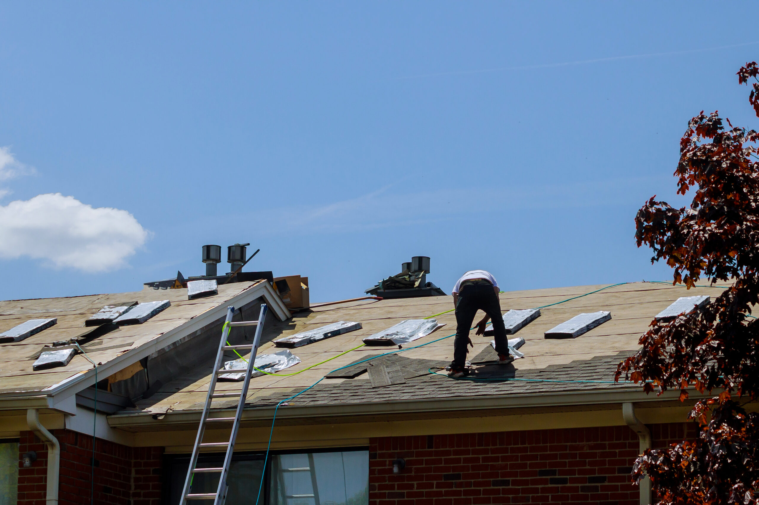 Top 5 Roof Repair Mistakes Homeowners in Dallas Fort Worth Make